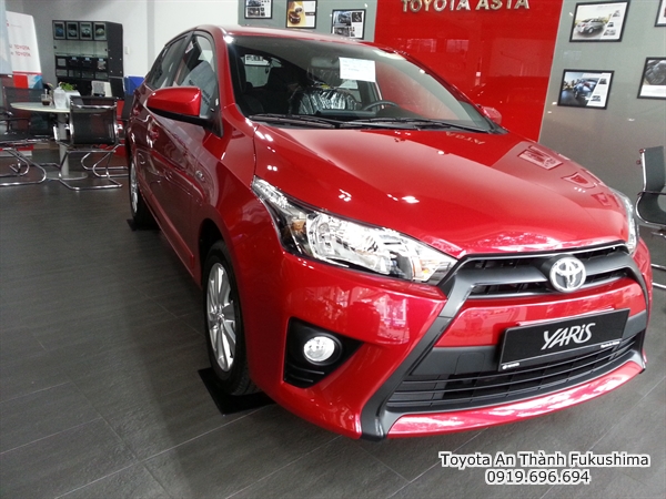 Giá Xe Toyota Yaris E 2015 Mới Nhập Khẩu Màu đỏ